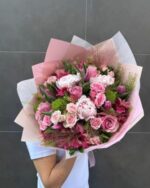Pembe Tonlarıyla Aranje Edilmiş Mistik Buket